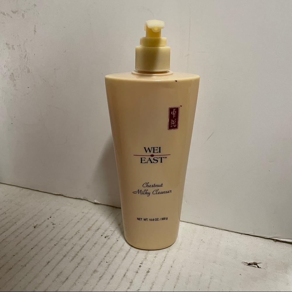 WEI EAST Chestnut Milky Cleanser HTF